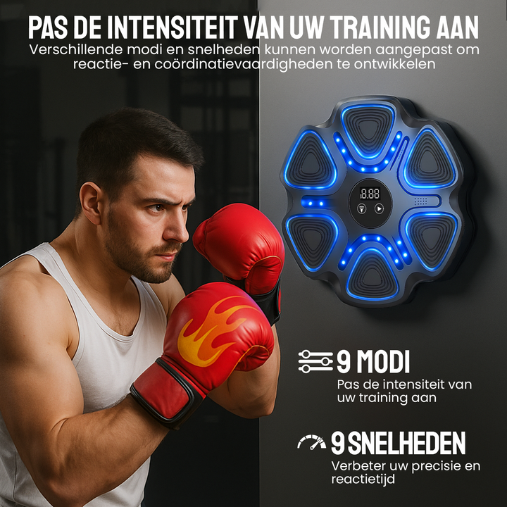 Man traint met Bluetooth boksmachine – interactieve bokstrainer met 9 modi en snelheden voor reflextraining en coördinatie